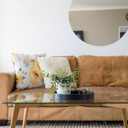 Modern, Trendy And Comfortable 2 Bedroom Apartment In קייפטאון מראה חיצוני תמונה