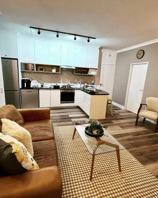 Modern, Trendy And Comfortable 2 Bedroom Apartment In קייפטאון מראה חיצוני תמונה