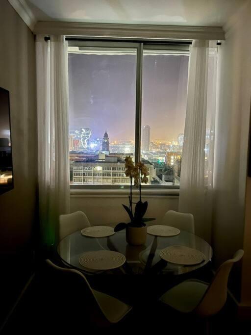 Modern, Trendy And Comfortable 2 Bedroom Apartment In קייפטאון מראה חיצוני תמונה