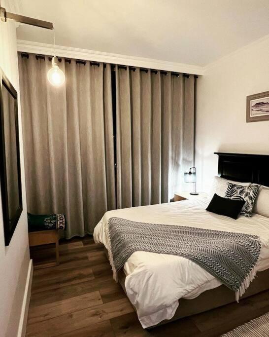Modern, Trendy And Comfortable 2 Bedroom Apartment In קייפטאון מראה חיצוני תמונה