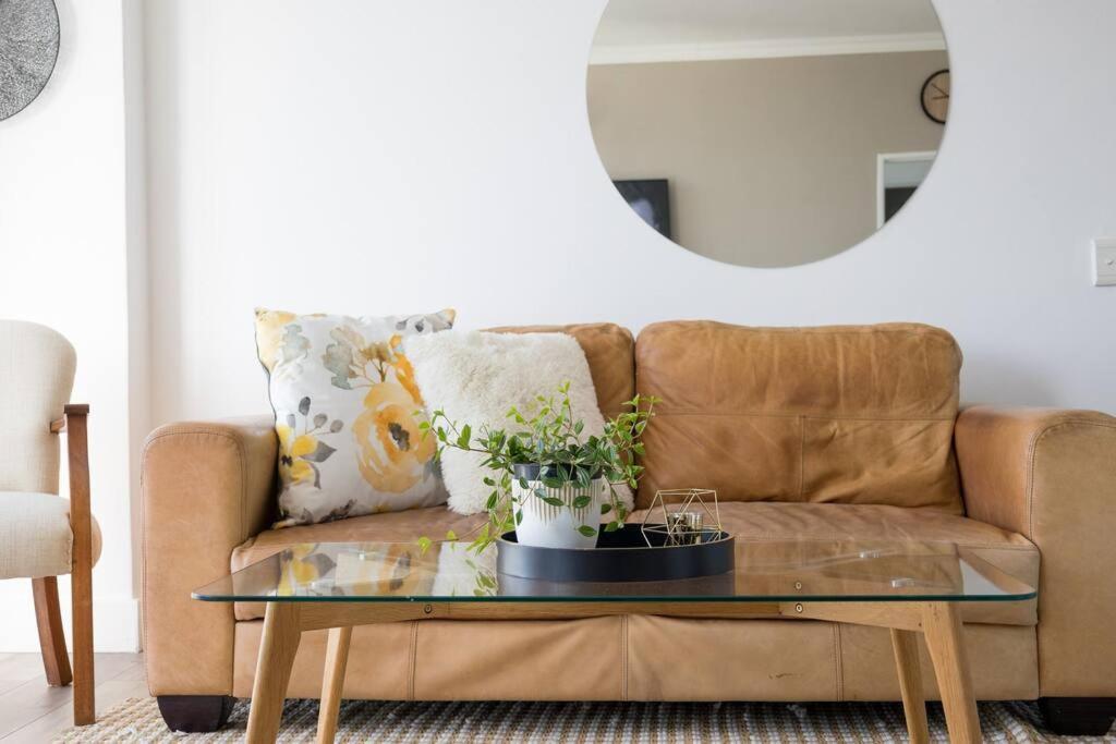Modern, Trendy And Comfortable 2 Bedroom Apartment In קייפטאון מראה חיצוני תמונה